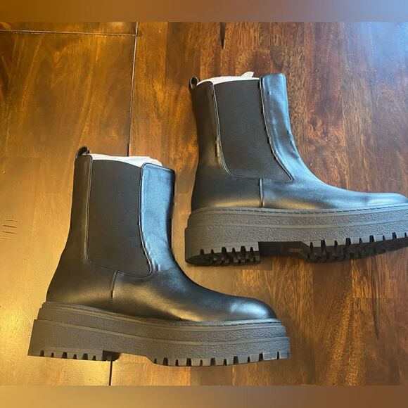 New in Box Good American Pull on Combat Chelsea Boots Size 11 - Picture 7 of 13